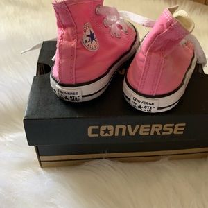 Converse all star  is todler size 8